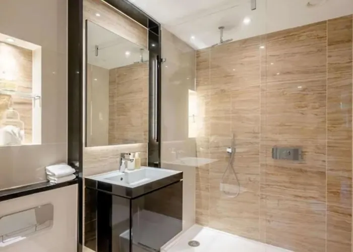 Luxury Four-Bedroom Apartment