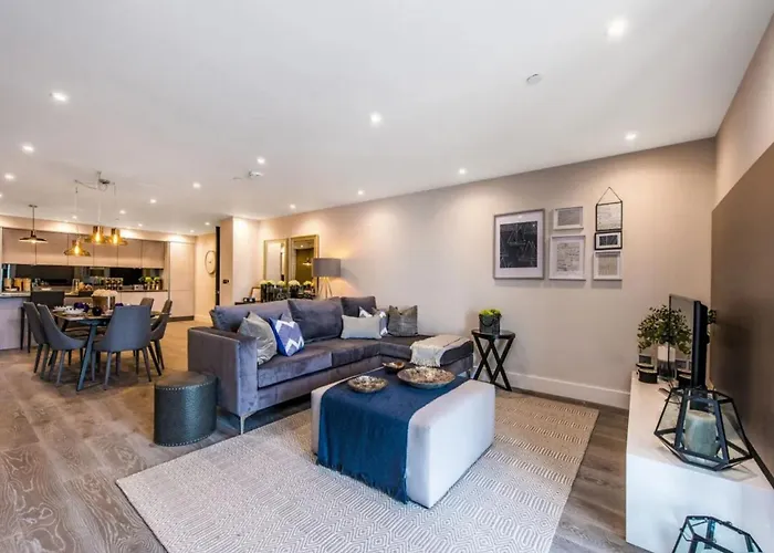 Luxury Four-Bedroom Apartment